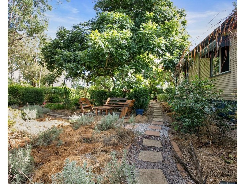 288 Mc Intosh Creek Road, Jones Hill QLD 4570