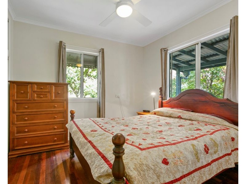 288 Mc Intosh Creek Road, Jones Hill QLD 4570