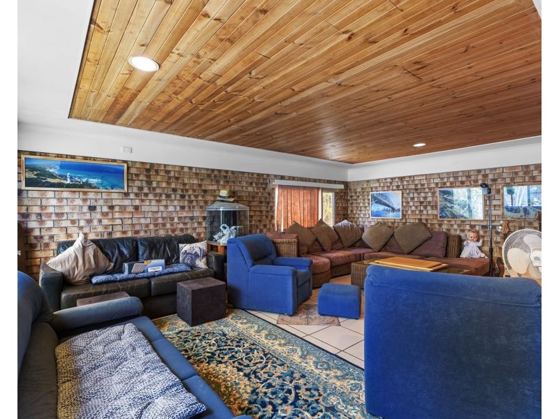 274 Nash Road, Tamaree QLD 4570