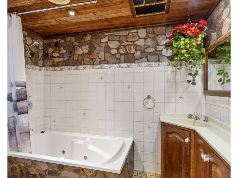 274 Nash Road, Tamaree QLD 4570