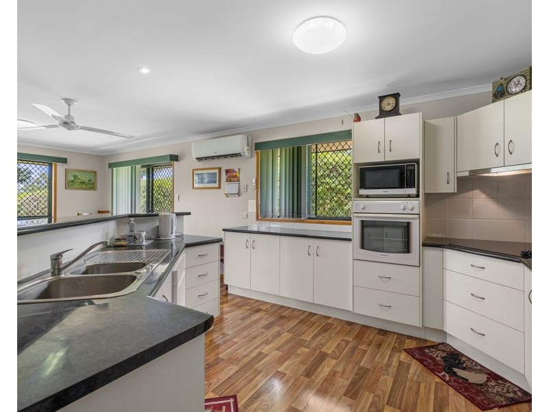 3a Sorensen Road, Southside QLD 4570