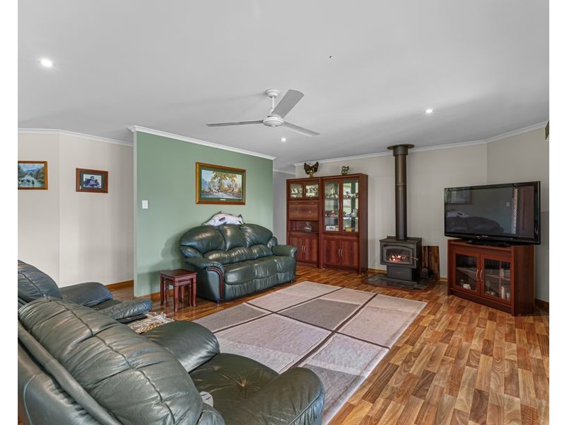 3a Sorensen Road, Southside QLD 4570