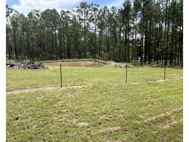 185 Arborfive Road, Glenwood QLD 4570