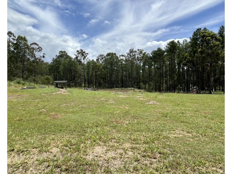 185 Arborfive Road, Glenwood QLD 4570