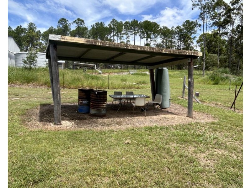 185 Arborfive Road, Glenwood QLD 4570