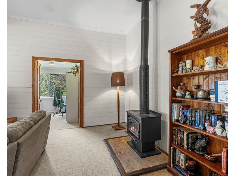 710 Old Goomboorian Road, Veteran QLD 4570