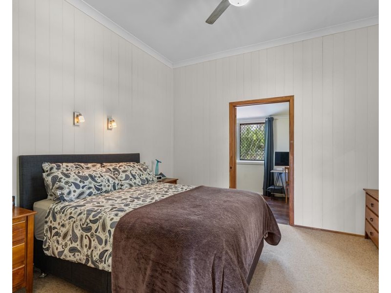 710 Old Goomboorian Road, Veteran QLD 4570