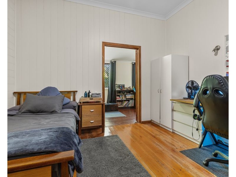 710 Old Goomboorian Road, Veteran QLD 4570