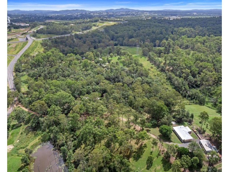 389 Noosa Road, Mothar Mountain QLD 4570