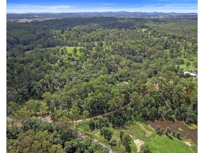 389 Noosa Road, Mothar Mountain QLD 4570