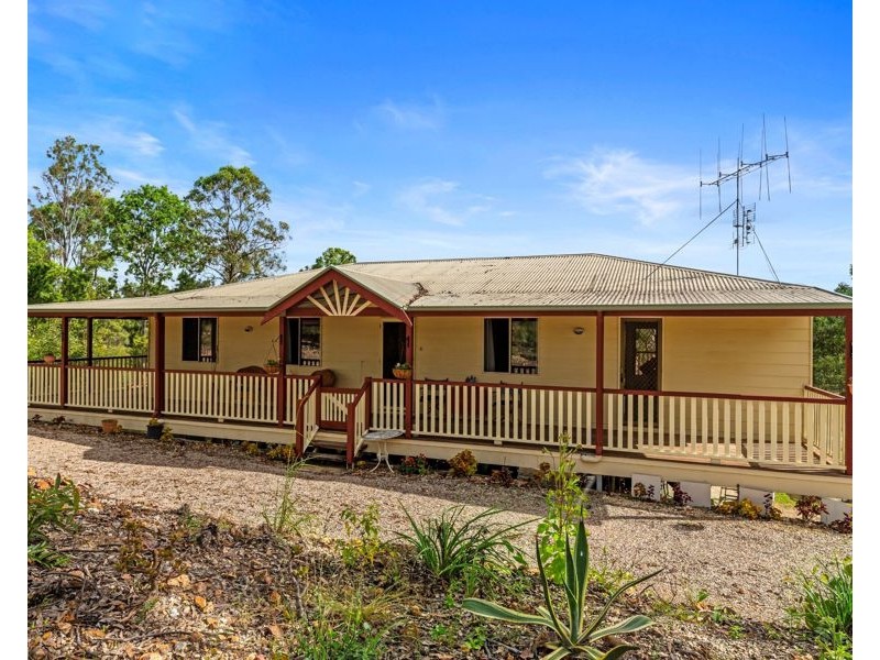 518 Beckmanns Road, Glenwood QLD 4570