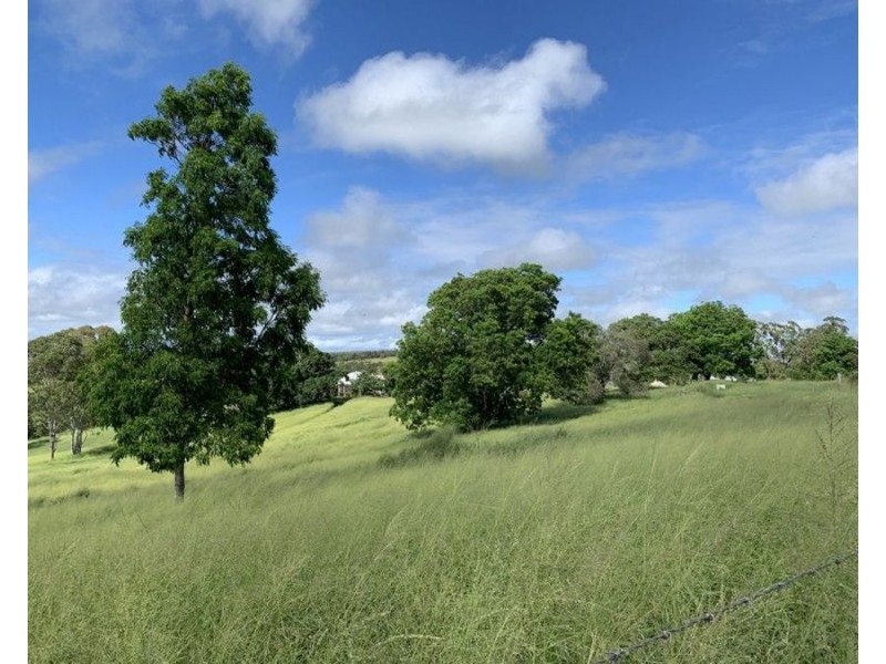 414 Middle Road, Proston QLD 4613