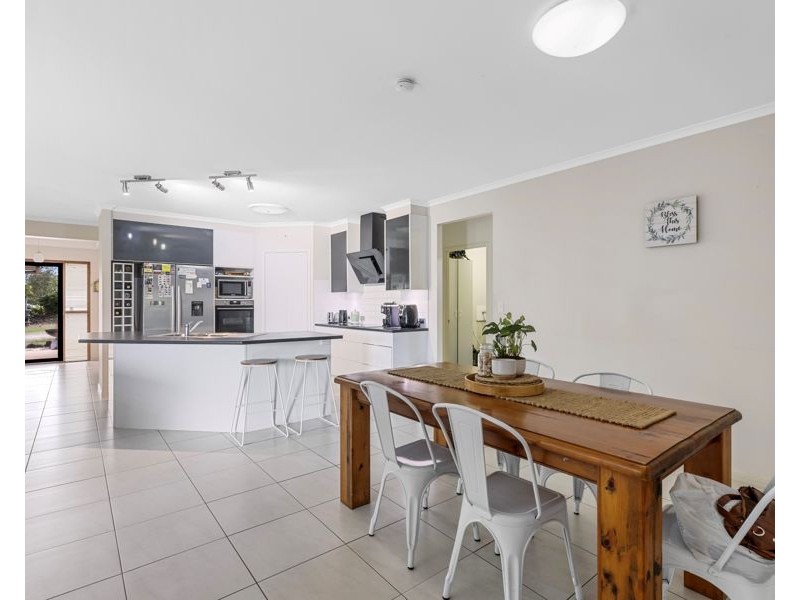 98 Benson Road, Araluen QLD 4570