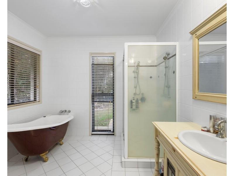 98 Benson Road, Araluen QLD 4570