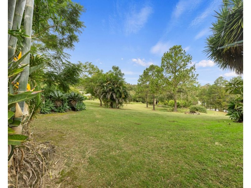 98 Benson Road, Araluen QLD 4570