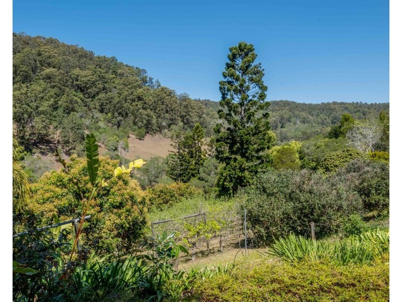 26 Burns Road, Ross Creek QLD 4570