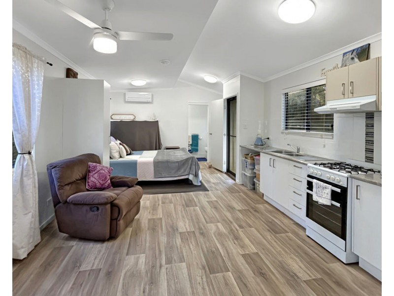 59 Old Veteran Road, Veteran QLD 4570