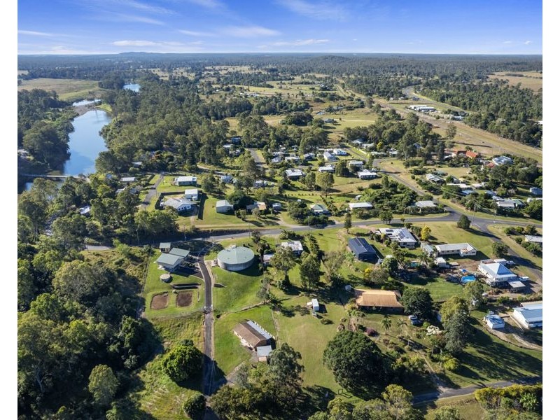 4 Brown’s Lane, Tiaro QLD 4650