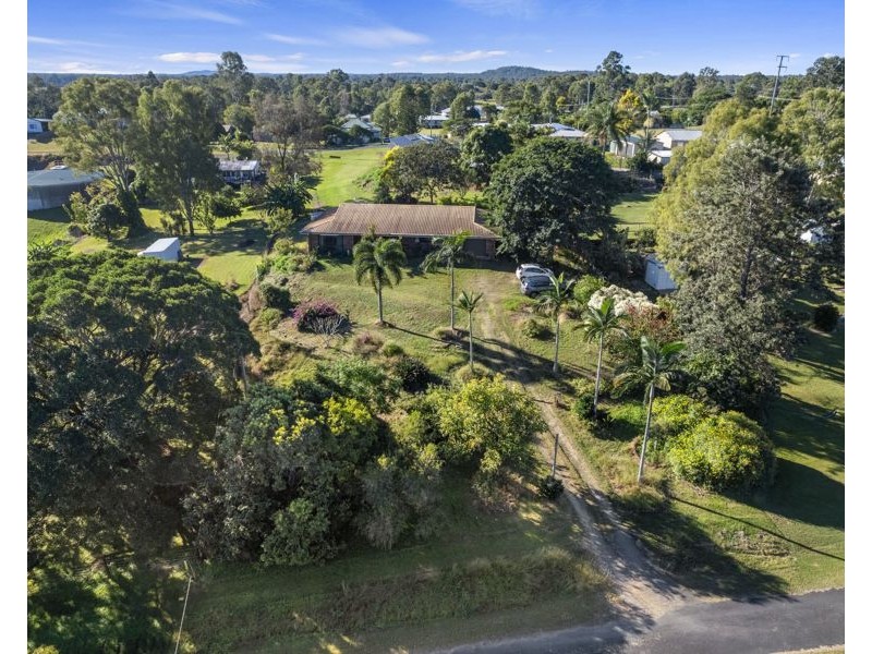 4 Brown’s Lane, Tiaro QLD 4650