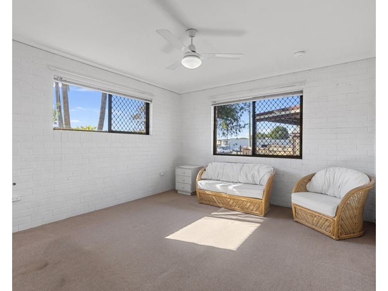 Unit 6 – 4 Leonard Street, Southside QLD 4570