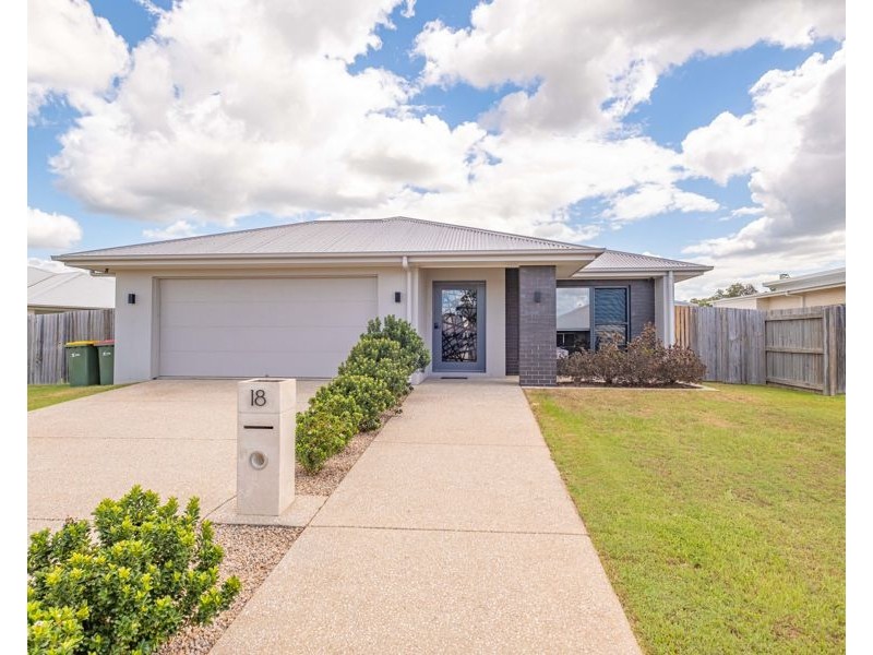 18 Cambridge Circuit, Southside QLD 4570