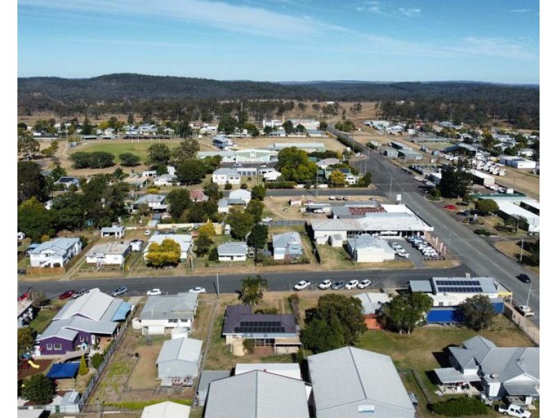 42 Palmer Street East, Murgon QLD 4605