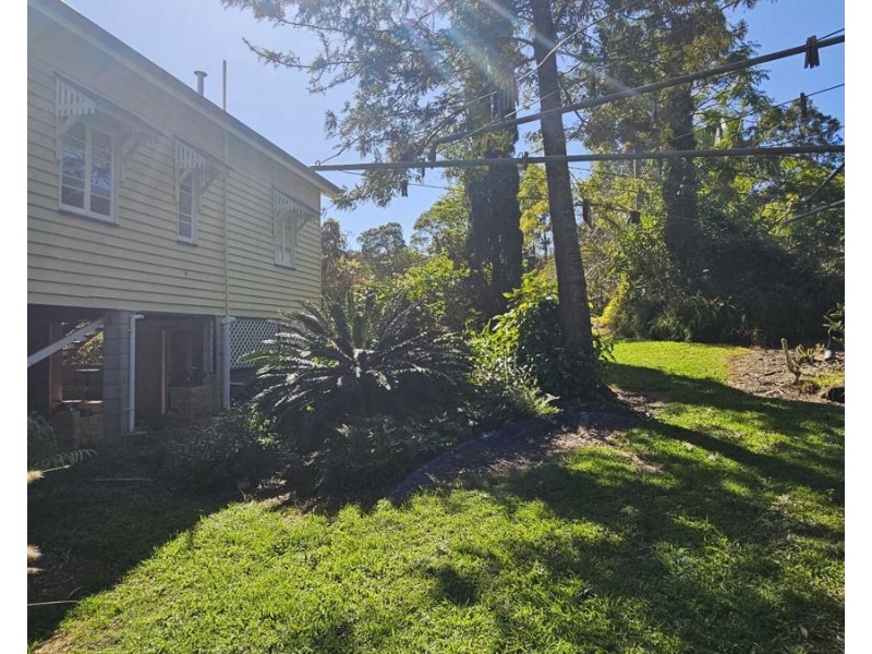 327 Schreibers Road, Cooran QLD 4569