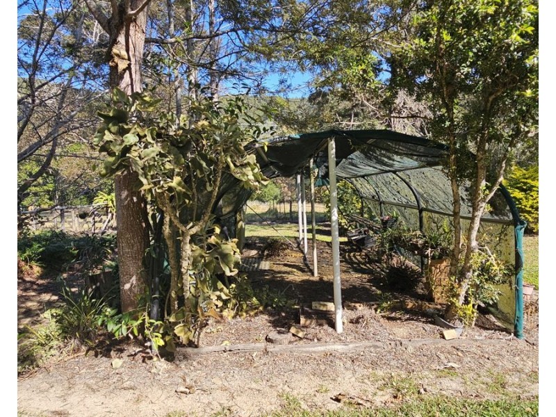 327 Schreibers Road, Cooran QLD 4569