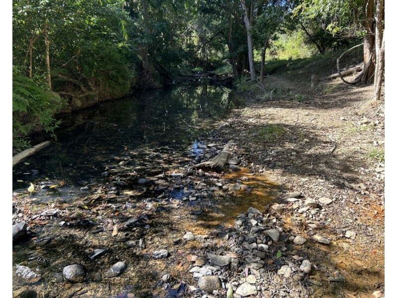 327 Schreibers Road, Cooran QLD 4569