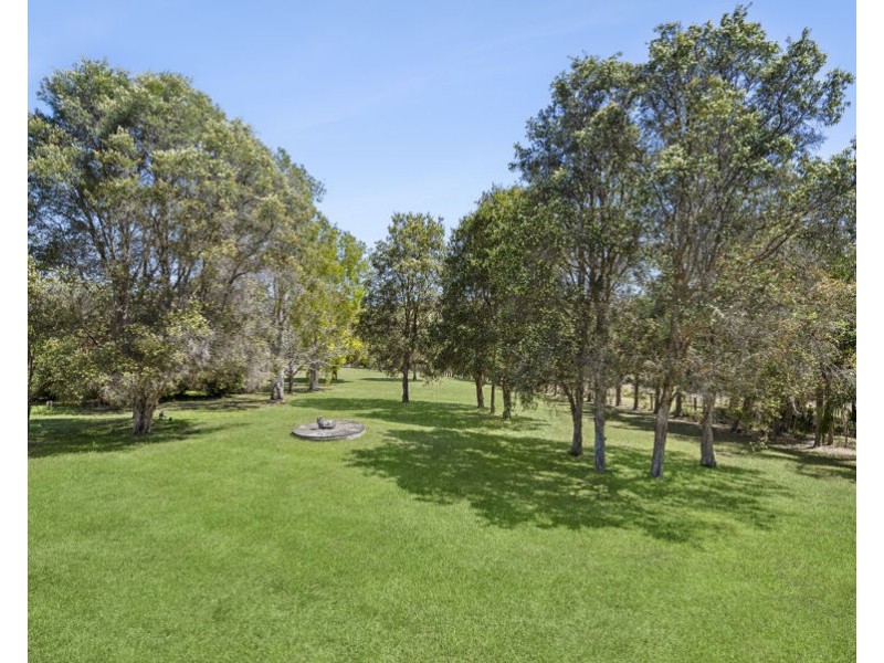 32 Parkland Drive, Chatsworth QLD 4570