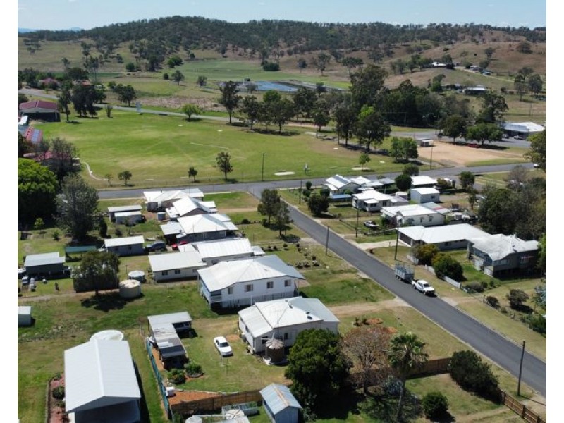 11 Barnes Street, Goomeri QLD 4601