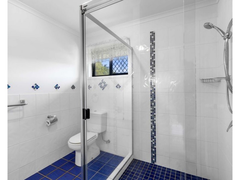 5 Inverness Street, Southside QLD 4570