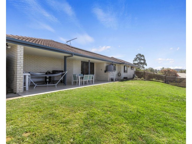 5 Inverness Street, Southside QLD 4570