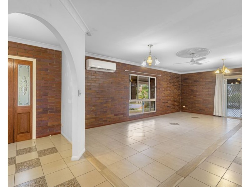 2 Julienne Street, Southside QLD 4570