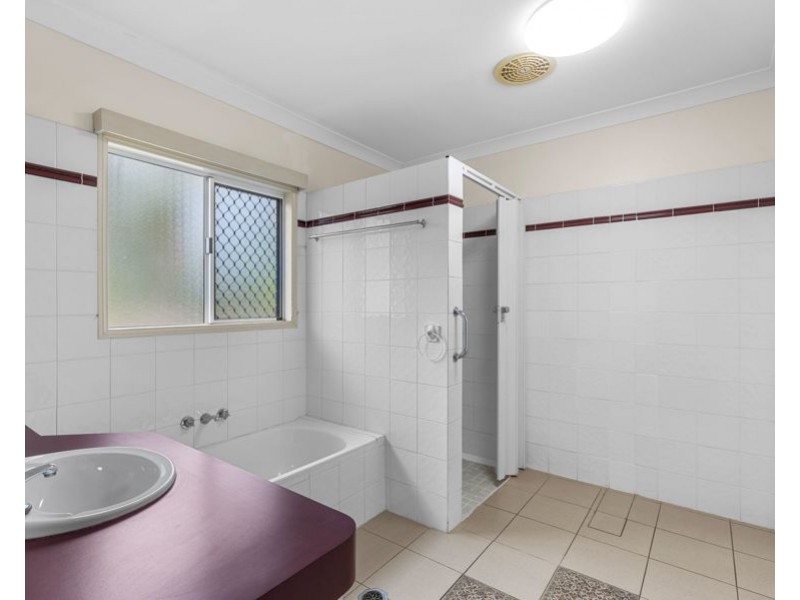2 Julienne Street, Southside QLD 4570