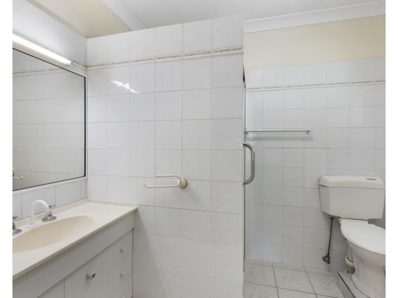 2 Julienne Street, Southside QLD 4570