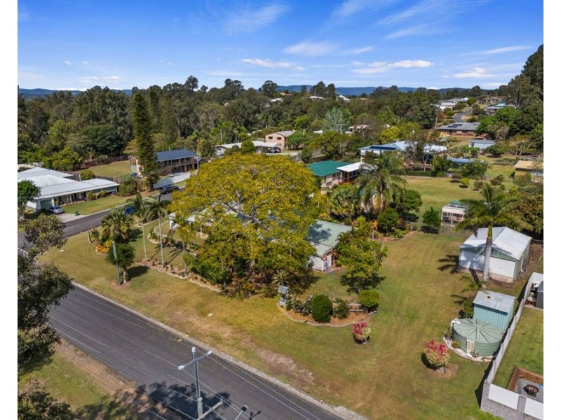 2 Julienne Street, Southside QLD 4570