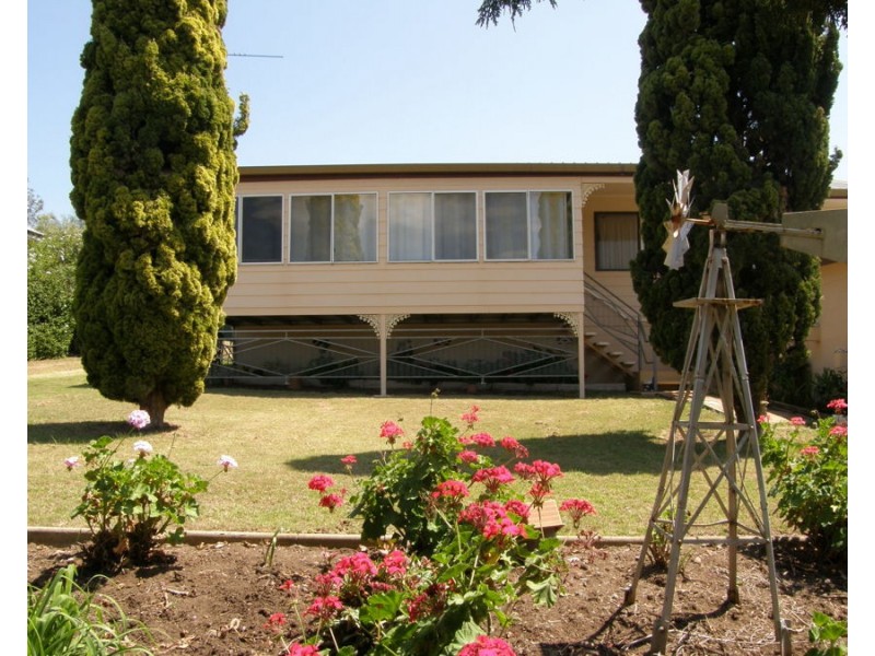 9 Murphy Street, Goomeri QLD 4601