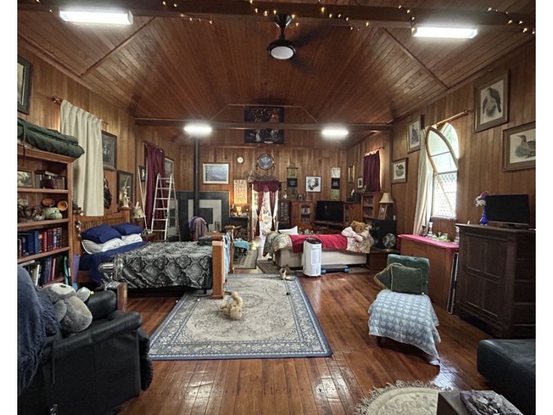 28 Booker Street, Woolooga QLD 4570