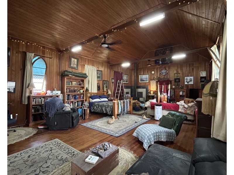 28 Booker Street, Woolooga QLD 4570