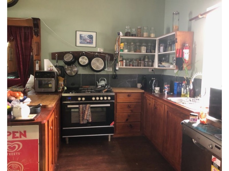 28 Booker Street, Woolooga QLD 4570