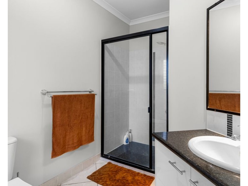 4 Dominique Court, Southside QLD 4570
