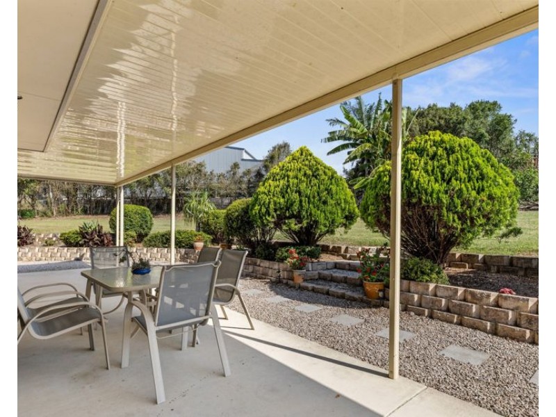 4 Dominique Court, Southside QLD 4570