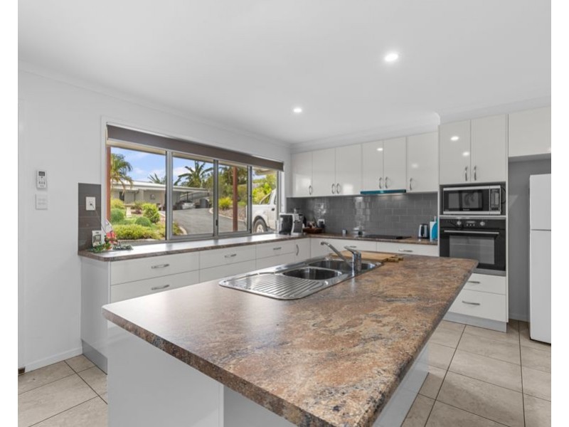 9/5 Rose Road, Southside QLD 4570