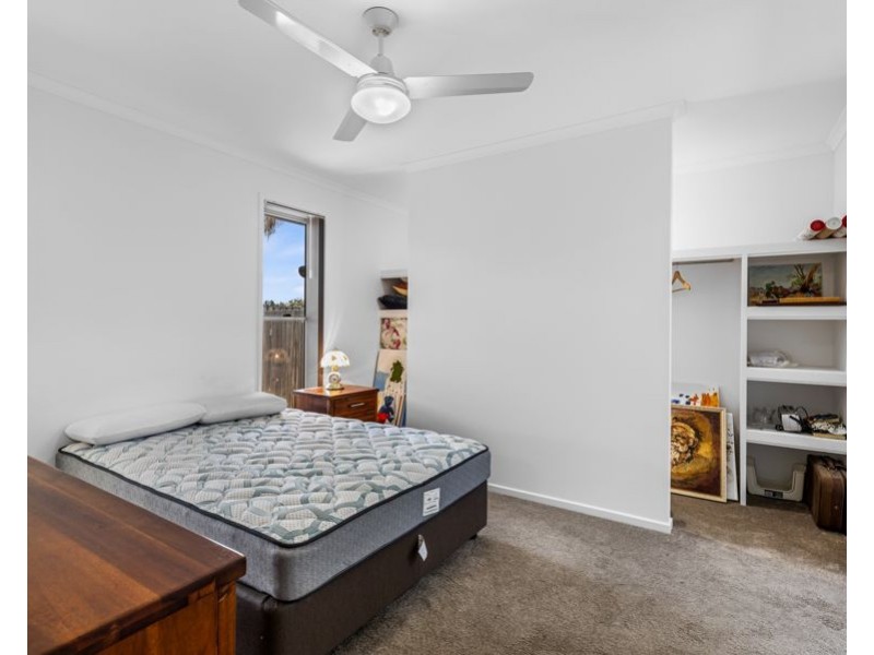 9/5 Rose Road, Southside QLD 4570