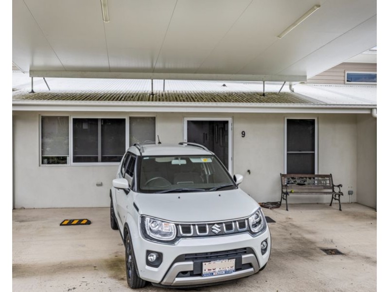 9/5 Rose Road, Southside QLD 4570