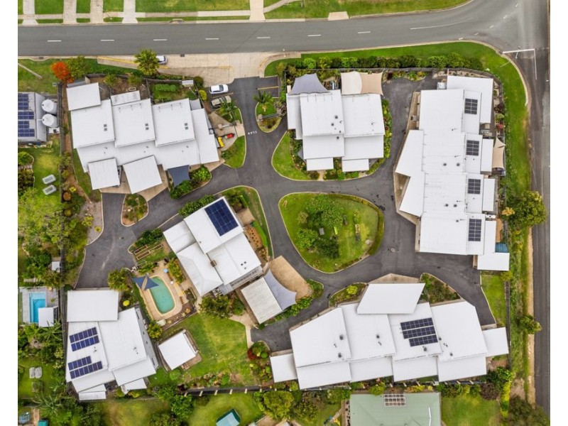 9/5 Rose Road, Southside QLD 4570