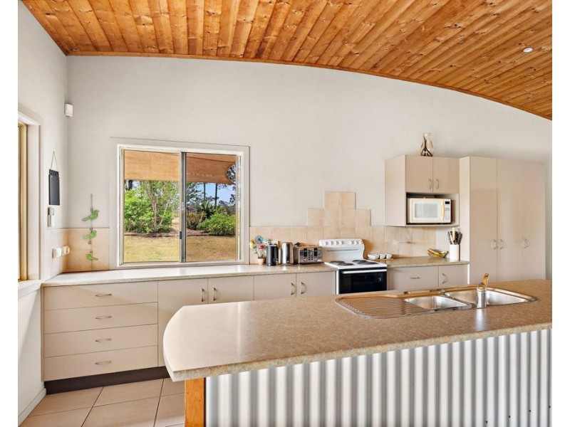 23 Percival Road, Chatsworth QLD 4570