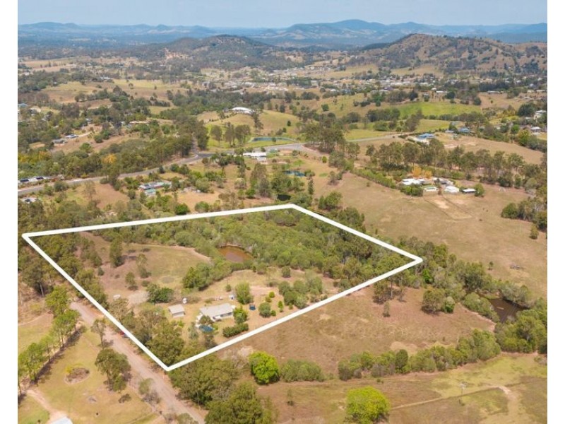 23 Percival Road, Chatsworth QLD 4570