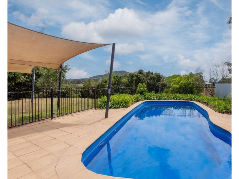 23 Percival Road, Chatsworth QLD 4570